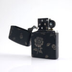 Floral Skull Design Classic Zippo Çakmak - Görsel 4