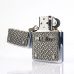 Marlboro Plakalı Zippo Çakmak - Görsel 4