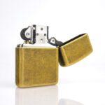 Antique Brass Flame Design Armor Zippo Çakmak - Görsel 6