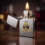 1974 Eski Tarihli Intelligence School Zippo Çakmak