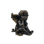 Siyah ve gold detaylı oturan melek figürlü dekoratif biblo, salon, masa, konsol, kitaplık ve vitrin dekorasyonu için hediyelik eşya.
