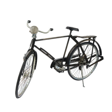 Siyah gövdeli, metalik telli jantlı, ön far ve arka bagaj detaylarına sahip vintage dekoratif metal bisiklet maketi.