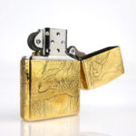 Orijinal Zippo Classic çakmak, Eagle (Kartal) Design 360° yüzey desenine sahip koleksiyonluk premium Zippo modeli – Ateş Premium.