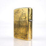 Orijinal Zippo Classic çakmak, Wolf Design 360° yüzey uygulaması ve kurt desenli görünümüyle öne çıkan şık Zippo modeli – Ateş Premium.