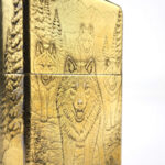 Orijinal Zippo Classic çakmak, Wolf Design 360° yüzey uygulaması ve kurt desenli görünümüyle öne çıkan şık Zippo modeli – Ateş Premium.
