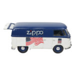 Zippo logolu mavi beyaz Volkswagen T1 klasik panel van metal model araba, Amerikan bayrağı detaylı koleksiyonluk dekoratif araç.
