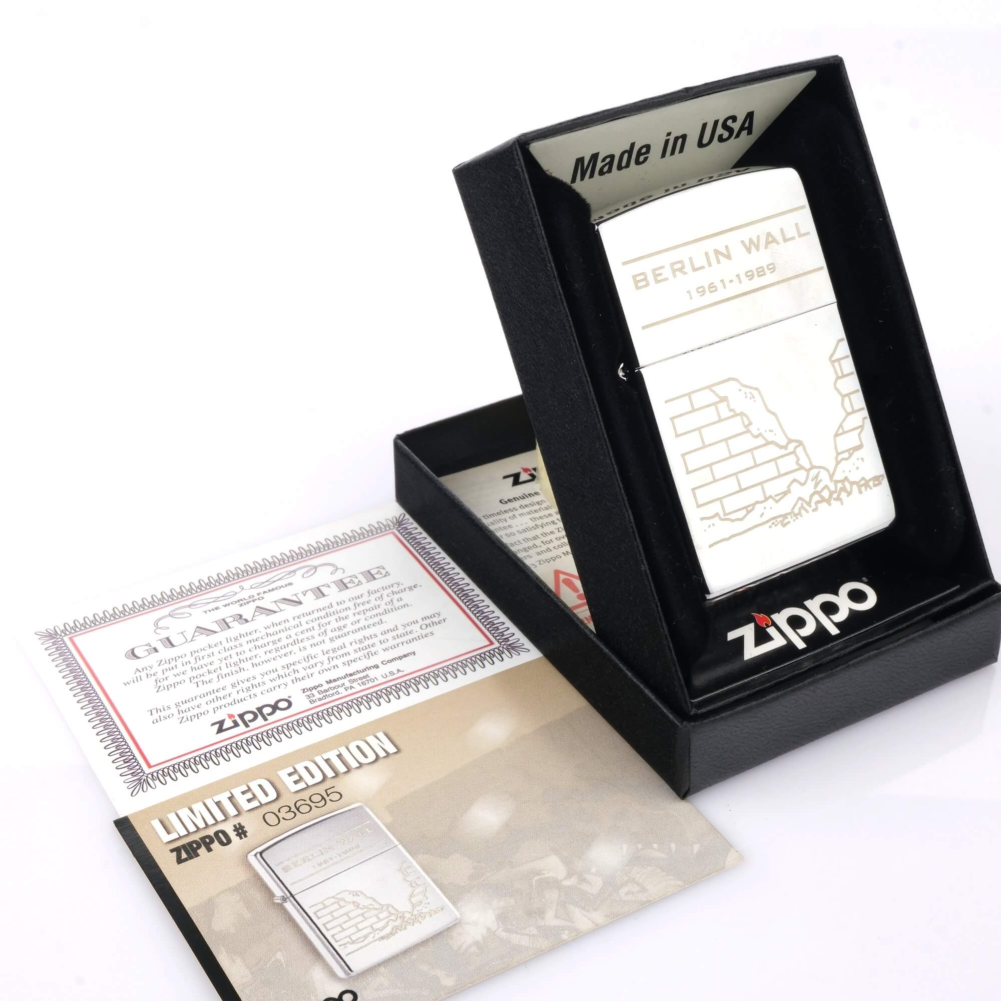 zippo-berlin-wall-design-limited-edition-koleksiyonluk-collection-classic-cakmak-hediyelik-kitapcikli-booklet-orijinal-zippo-ates-premium (7) Berlin Wall Koleksiyonluk Zippo Çakmak (Kitapçıklı Set) - Görsel 1