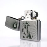 Özgürlük Heykeli (Statue of Liberty) Limited Koleksiyonluk Zippo Çakmak (Kitapçıklı Set) - Görsel 4