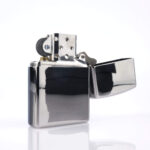 Geometric Squares Design Limited Koleksiyonluk Zippo Çakmak (Kitapçıklı Set) - Görsel 3