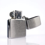 Ashbury Hippie Van Limited Koleksiyonluk Zippo Çakmak (Kitapçıklı Set) - Görsel 3