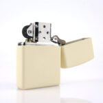 Romantic Design Limited Koleksiyonluk Zippo Çakmak (Kitapçıklı Set) - Görsel 3