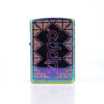 Orijinal Zippo Armor çakmak, iridescent rainbow kaplaması, geometrik desenleri ve büyük Zippo logo detayıyla öne çıkan kalın gövdeli premium Zippo çakmak modeli – Ateş Premium.